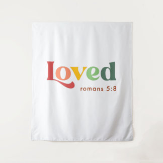 Geliefde Romeinen 5:8 Bijbelvers  Wandkleed