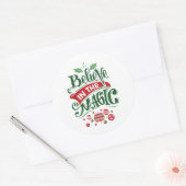 Geloof in de Magic Kersttypografie Ronde Sticker (Envelop)