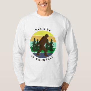 Geloof in jezelf    Sunset Bigfoot T-shirt