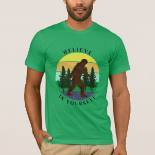 Geloof in jezelf    Sunset Bigfoot T-shirt