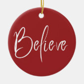 Geloof Typografie Rode Moderne Kerstmis Keramisch Ornament (Voorkant)