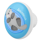 Geluidsgeluk zee otter blauwe cartoon illustratie keramische knop (Rechts)