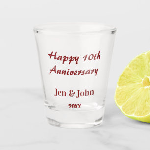 Gelukkig 10-jarig huwelijksjubileum mauve eenvoudi shot glas