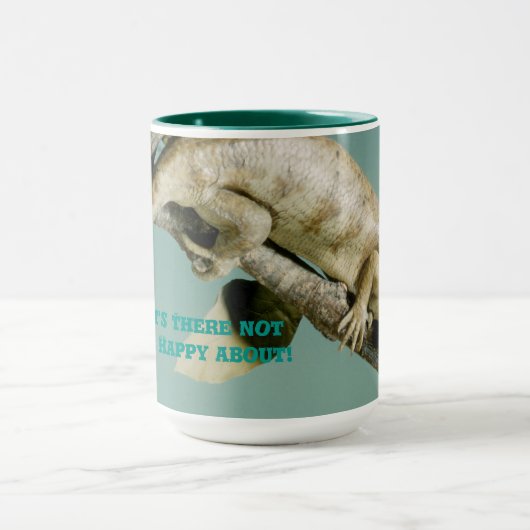 Gelukkig geniet hij van levensechte tekst voor jou mok (Midden)