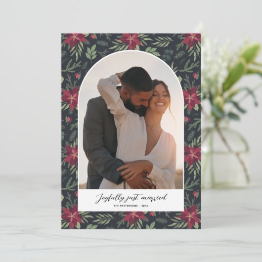 Gelukkig Getrouwd Kerst Foto's Bloemboog Feestdagenkaart (Staand voorkant)