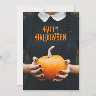 Gelukkig Halloween pompoen meisje zwarte jurk Feestdagenkaart