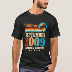 Gelukkig met familie September 2009 13e verjaardag T-shirt