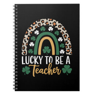 Gelukkig om een leraar regenboog St. Patrick's Day Notitieboek