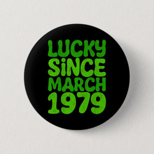 Gelukkig sinds maart 1979 Verjaardag 45e St. Patri Ronde Button 5,7 Cm