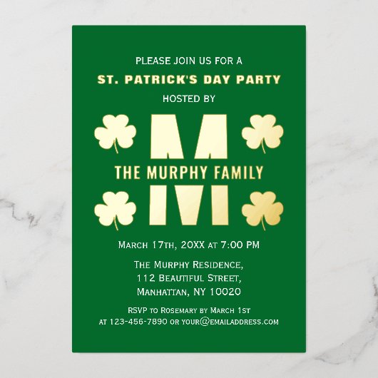 Gelukkig St. Patrick's Day Feest Familienaam Monog Folie Uitnodiging (Voorkant)