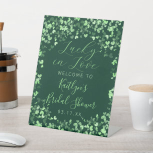 Gelukkig Verliefd St. Patrick's Day Bruidsborrel Reclamebord Met Voetstuk