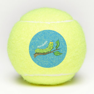 Gelukkige schattige groene rups cartoon illustrati tennisballen