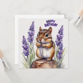 Gelukkige Verjaardag Chipmunk met Lavendel Bloemen Kaart (Voorkant / Achterkant in situ)