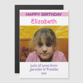 Gelukkige Verjaardag foto naam paarse magnetische Magnetische Uitnodiging (Voorkant / Achterkant)