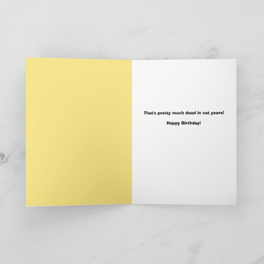 Gelukkige verjaardag geschokte kat met mond open H Feestdagen Kaart (Binnen)