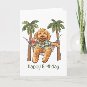 Gelukkige verjaardag Goldendoodle hond in Hawaiaan Kaart