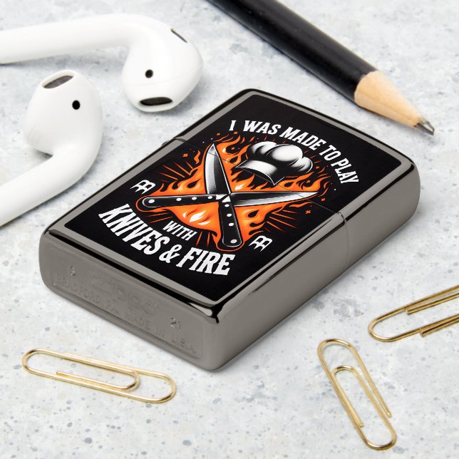 Gemaakt om te spelen met messen (On Table 2)