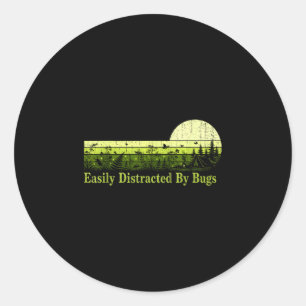 Gemakkelijk afgeleid door insecten vintage shirt k ronde sticker