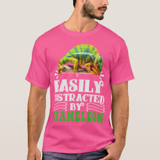Gemakkelijk afgeleid door kameleon t-shirt