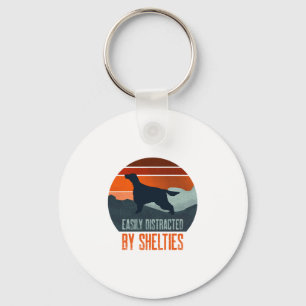 Gemakkelijk Afgeleid Door Shelties Die Wandelen Sleutelhanger