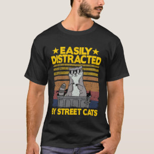 Gemakkelijk Afgeleid Door Straatkatten Wasbeer 6 T-shirt
