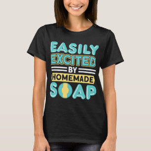 Gemakkelijk opgewonden door zelfgemaakte zeep hand t-shirt