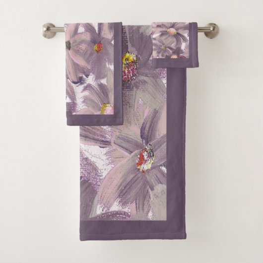 Gemeentte roze gekleurde bloemen om het even welke bad handdoek (Insitu)