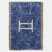 Gemini Zodiac Sign on Navy Blue Digital Camo Deken (Voorkant Verticaal)