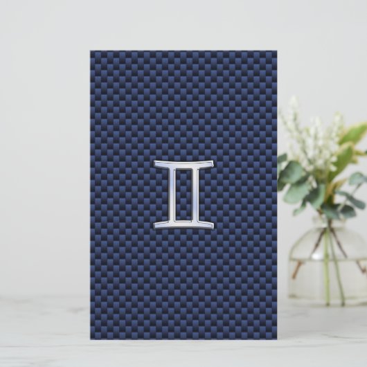 Gemini Zodiac Symbol Navy Blue Carbon Style Briefpapier (Staand voorkant)