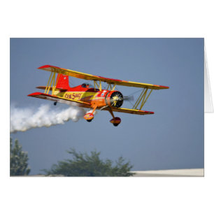 Gene Soucy effectuant des acrobaties en Grumman