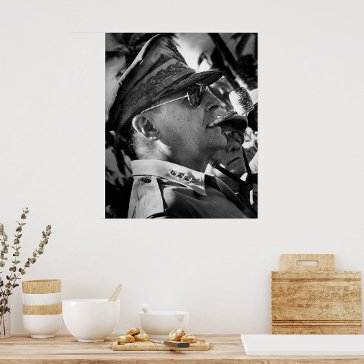 Generaal Douglas MacArthur met Corncob Pipe Poster (Keuken)