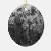 Generaal Dwight D. Eisenhower met paratroopers Keramisch Ornament (Links)