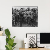 General Dwight D. Eisenhower met Paratroopers Poster (Thuiskantoor)