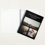 Genevieve Black Photo Mariage moderne<br><div class="desc">Un planificateur moderne avec un design simple et minimal avec un collage photo de trois de vos photos mariages préférées sur un arrière - plan noir. Ci-dessus,  vos noms dans un script élégant avec vos détails mariages. Le dos a une photo verticale pleine taille.</div>