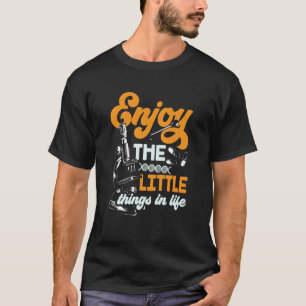 Geniet van de kleine dingen in de microscopen van t-shirt
