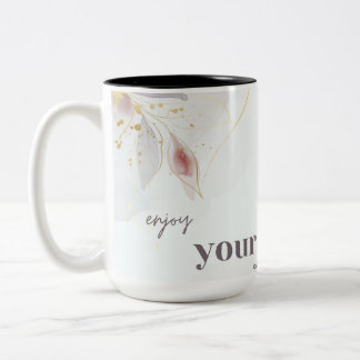 Geniet van je koffie tweekleurige koffiemok