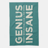 GENIUS VS INSANE serviette personnalisée (Vertical)