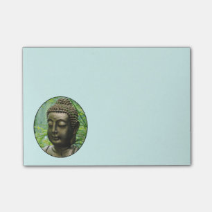 Gentle Buddha Statue in een groen bladerbos Post-it® Notes