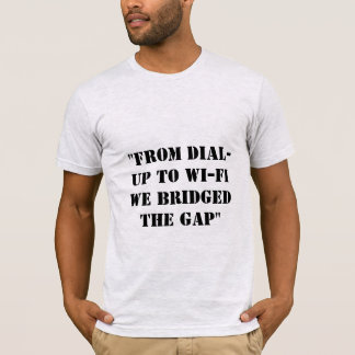 Genz naar Millennial slogan in asgrijs T-shirt
