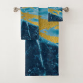 Geode Agate Gemstone Blue en Gold Bad Handdoek (Insitu)