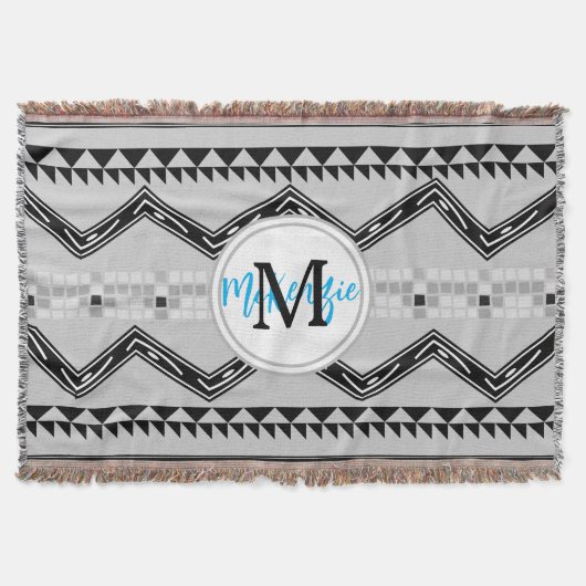 Geometric Aztec Black en Grey Monogram Patroon Deken (Voorkant)