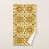 Geometric Daisy Pattern in Mustard Gold Bad Handdoek (Handdoek)