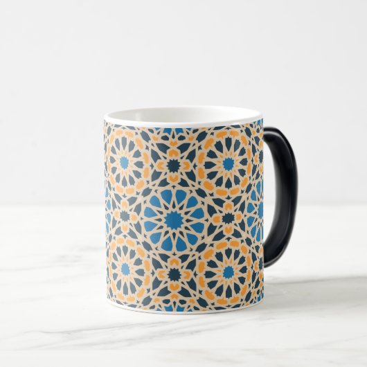 Geometric Moroccan Tile & Orange Pattern Magische Mok (Voorkant rechts)