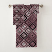 Géométrie patchwork ethnique marron bordeaux  (En situation)