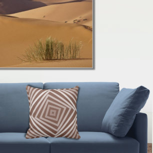 Geometrisch bruin genest doos spiraalpatroon  kussen