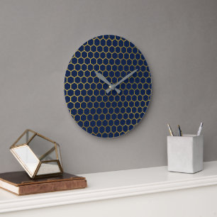 Geometrisch patroon van Navy Blue en Gold Hexagon Grote Klok