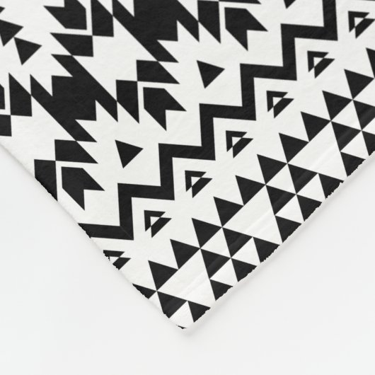 Geometrisch vectorpatroon zwart-wit Aztec Fleece Deken (Hoek)
