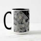 Geometrische grijs, wit en zwart hexagon patroon mok (Links)