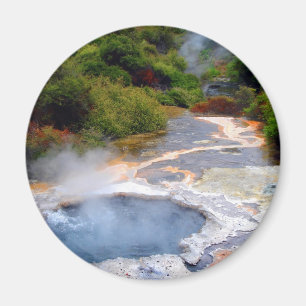 Geothermische activiteit nabij Rotorua, Nieuw-Zeel Magneet