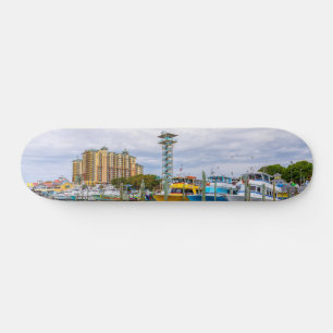 Geparkeerde boten Destin Florida haven Skateboard